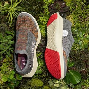 Limited edition - Staple x All Birds Tree Dasher Mainline size 10.5 — worn 1x